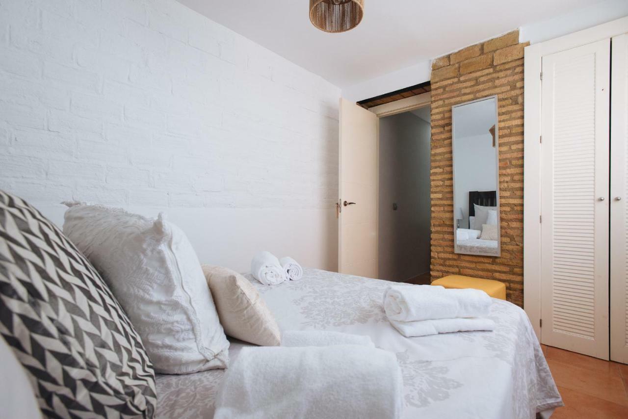 Cozy Attic With Terrace- 1bd 1bth- San Vicente * Séville